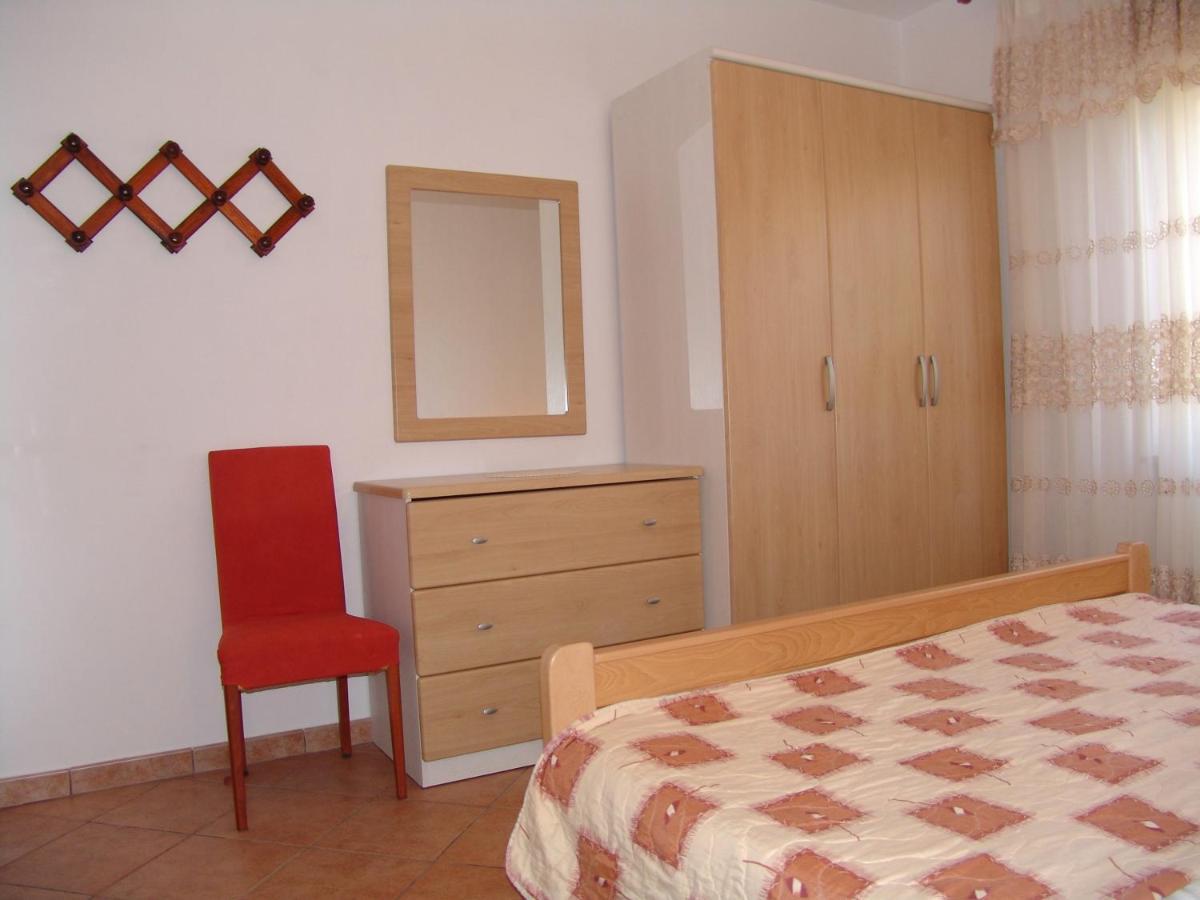 Apartments Bozica Krk Town Buitenkant foto