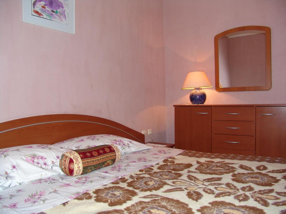 Apartments Bozica Krk Town Buitenkant foto